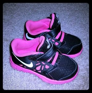 Girls Nike Flex Supreme